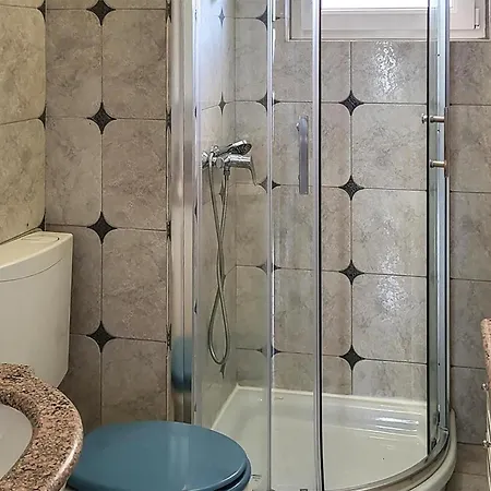2 Bedroom Gorgeous In *