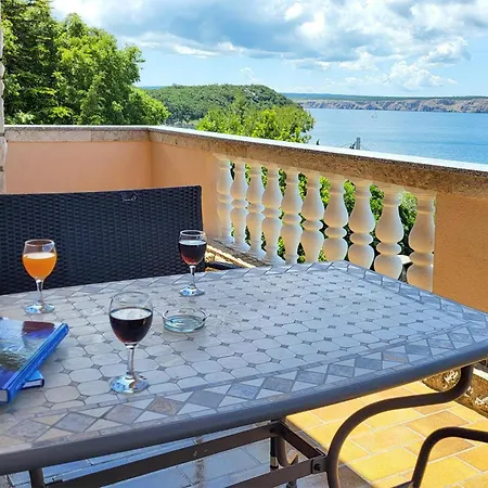 Apartament Beautiful In Jadranovo
